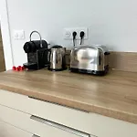 Appartement Moderne Et Spacieux, A 10 Min De La Gare